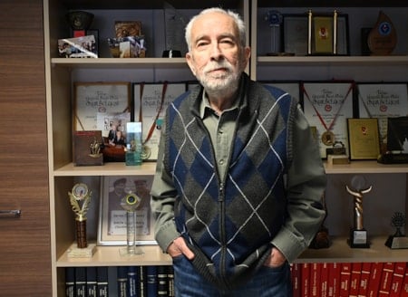 'Asla yalan yazmadım  yalakalık yapmadım'