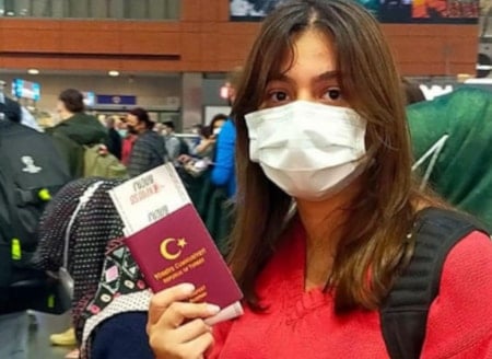 Vize alamayan öğrenciler Polonya'daki okullarına gidemedi