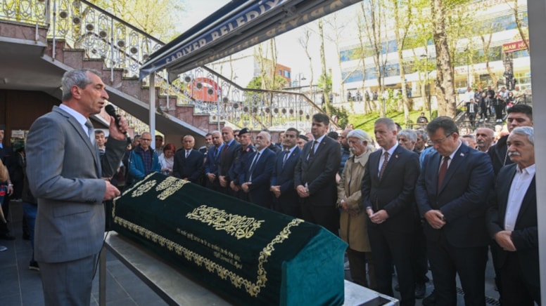 Gece kulübü yangını kurbanları toprağa veriliyor