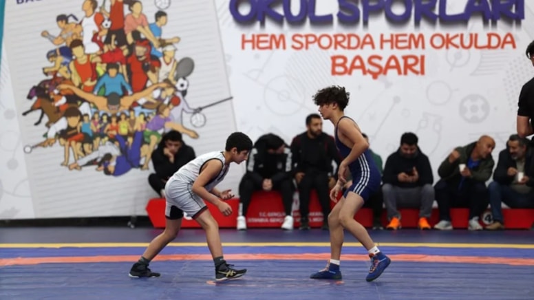 Okul sporu bahane yolsuzluk şahane