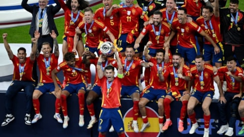 EURO 2024'te şampiyon İspanya!