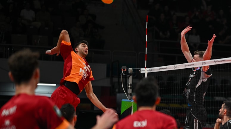 Galatasaray HDI Sigorta deplasmanda Halkbank'a mağlup oldu