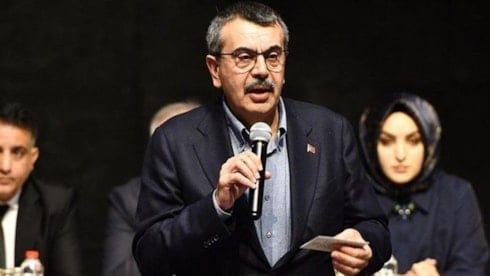 İşte Bakan Tekin’in tartışılan akademik serüveni