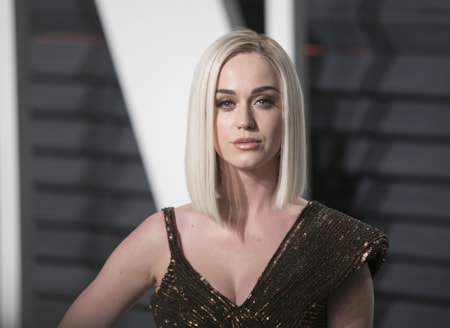 Ünlü şarkıcıya soruşturma şoku... İzinsiz çekim yaptı