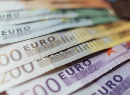 Avrupa'da enflasyon yıl sonu hedefine yaklaşıyor