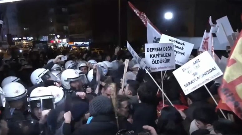 6 Şubat depremleri protestosuna polis müdahalesi