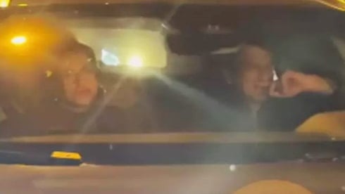 Ünlü isim genç aşkıyla yakalandı: 'Ailesi istemiyor'