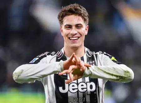 Kenan Yıldız'dan sonra "Yeni Türk Prens" de imzayı attı