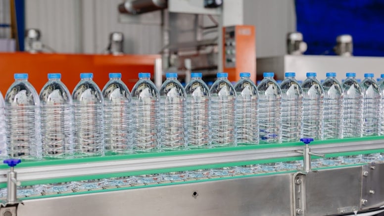 Markette satılan pet şişe sular tek tek incelendi: Bazıları bakteri yuvası