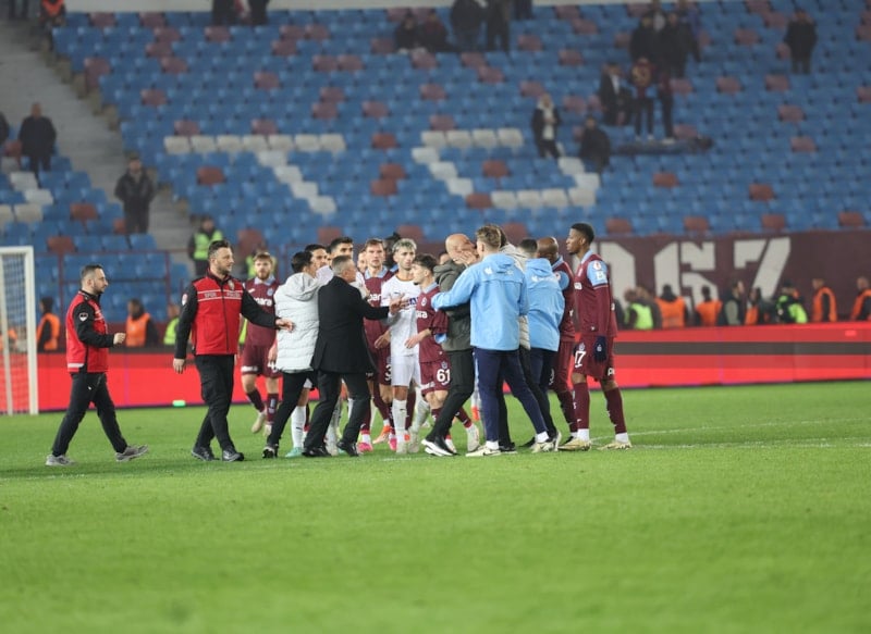 'Talihsiz ve temelsiz açıklamalarını şaşkınlıkla takip ettik'