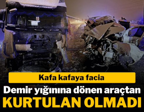 Kafa kafaya facia! Demir yığınına dönen araçta 4 kişi hayatını kaybetti